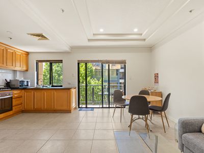 401 / 9 Victoria Avenue, Perth